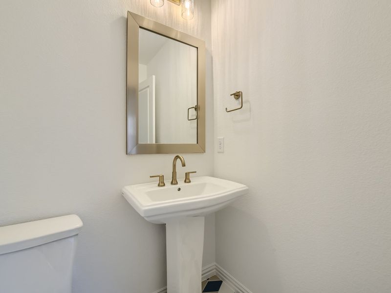 Plan 610 Powder Bath Representative Photo