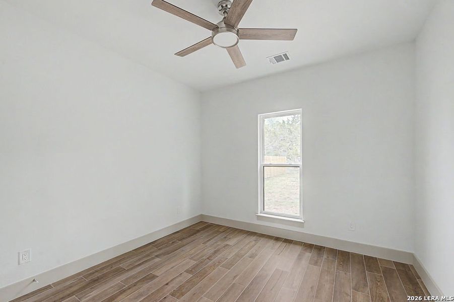 Spacious, unfurnished interior of a new home in , Wimberley (Image 20).