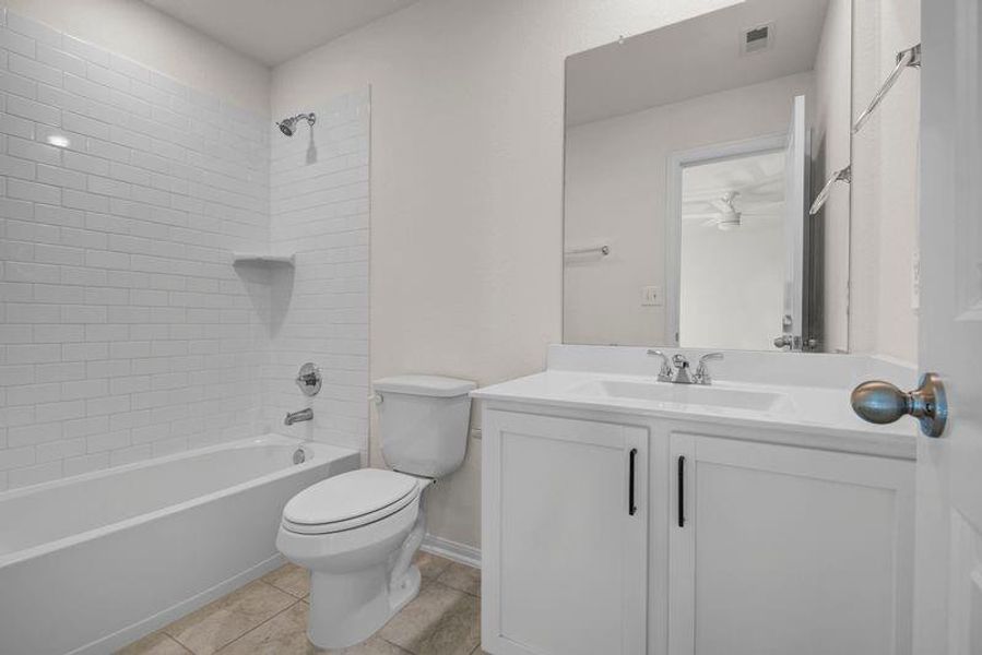 Furnished interior view inside a new home in , Pearland (Image 10). Furnished interior view inside a new home in , Pearland (Image 10).