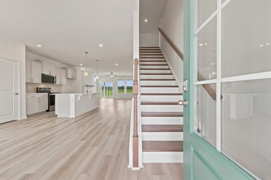 Spacious, unfurnished interior of a new home in Edgefield, Loris (Image 20). Spacious, unfurnished interior of a new home in Edgefield, Loris (Image 20).