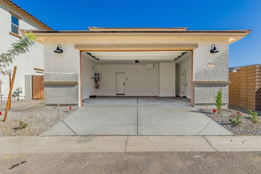 Exterior details and patio area of a home in Solvida at Estrella, Goodyear (Image 4).