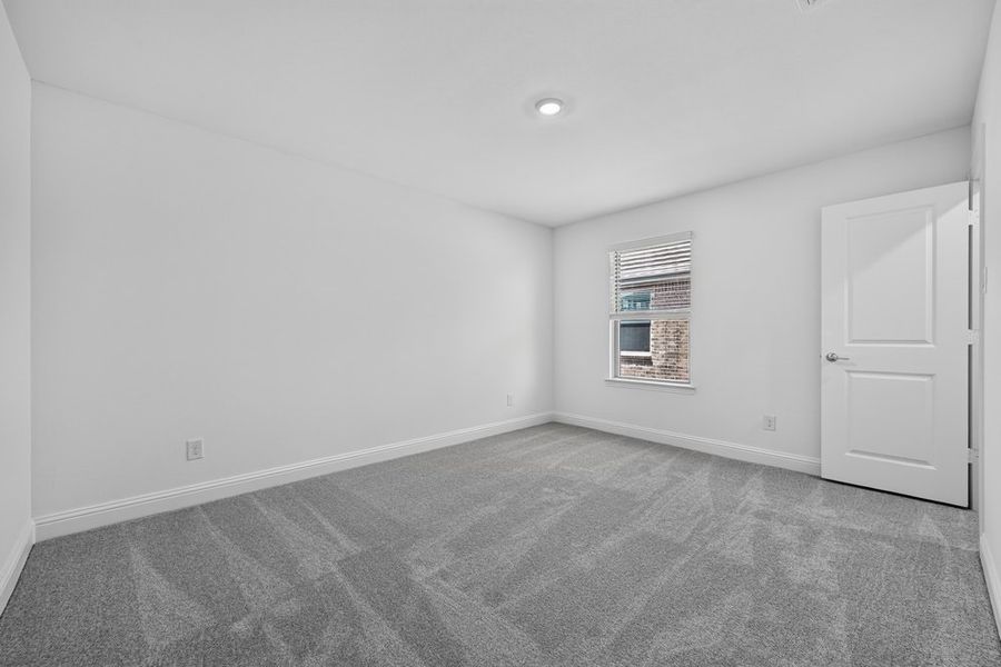 Spacious, unfurnished interior of a new home in Madero 50s, Fort Worth (Image 20). Spacious, unfurnished interior of a new home in Madero 50s, Fort Worth (Image 20).