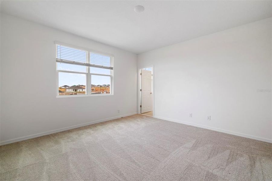 Spacious, unfurnished interior of a new home in Cypress Bluff, Groveland (Image 12). Spacious, unfurnished interior of a new home in Cypress Bluff, Groveland (Image 12).