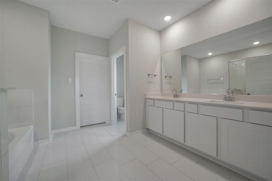 Image 94 of a home in Sunterra. Image 94 of a home in Sunterra.