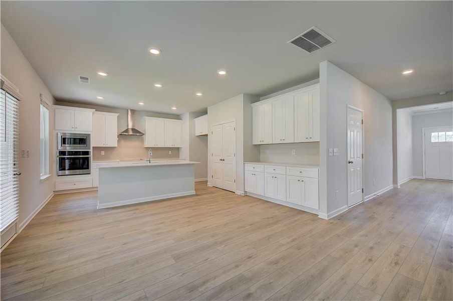 Spacious, unfurnished interior of a new home in Bowers Farm, McDonough (Image 19).