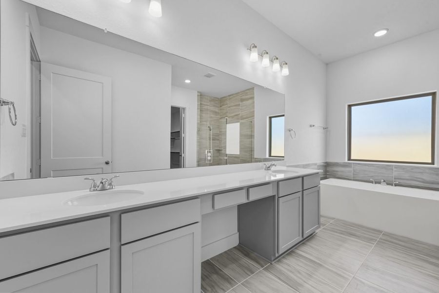 Furnished interior view inside a new home in Attwater, Waller (Image 6).