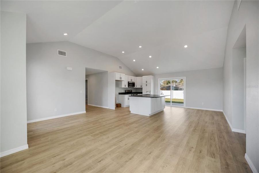 Spacious, unfurnished interior of a new home in , North Port (Image 24).