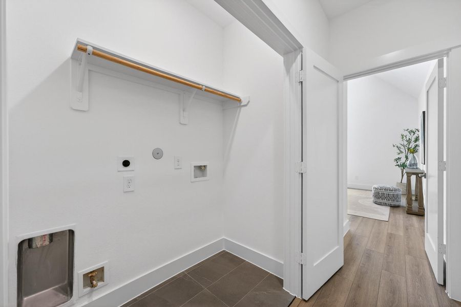 Spacious, unfurnished interior of a new home in , Houston (Image 23).