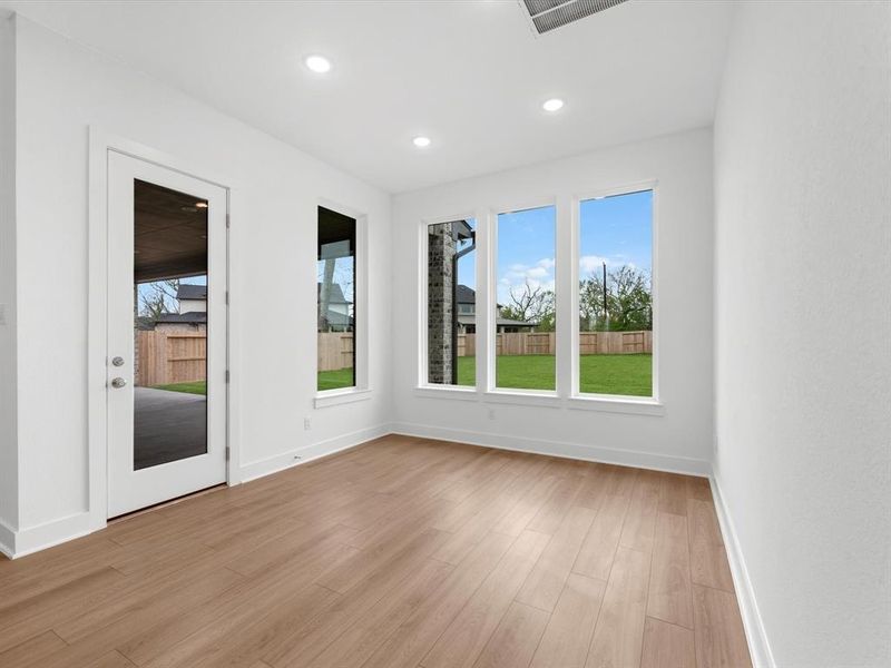 Image 9 of a home in .