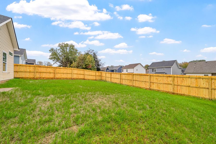 Exterior details and patio area of a home in New Hope Estates, Clarksville (Image 20).