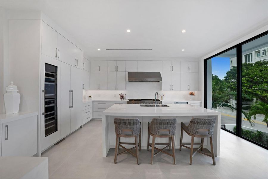 Furnished interior view inside a new home in , Fort Lauderdale (Image 8).