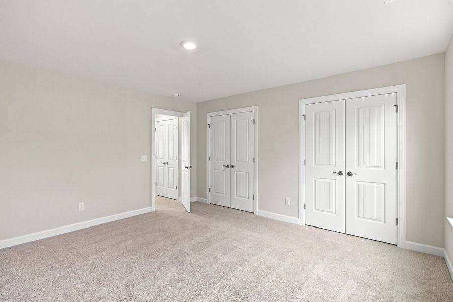 Spacious, unfurnished interior of a new home in Terrapin, Leland (Image 31).