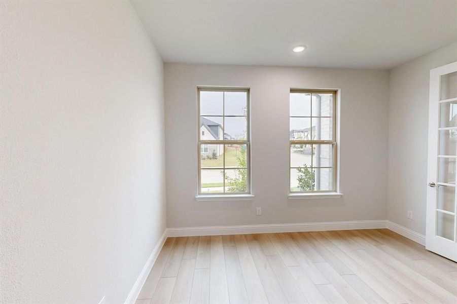 Spacious, unfurnished interior of a new home in Aster Park, McKinney (Image 24). Spacious, unfurnished interior of a new home in Aster Park, McKinney (Image 24).