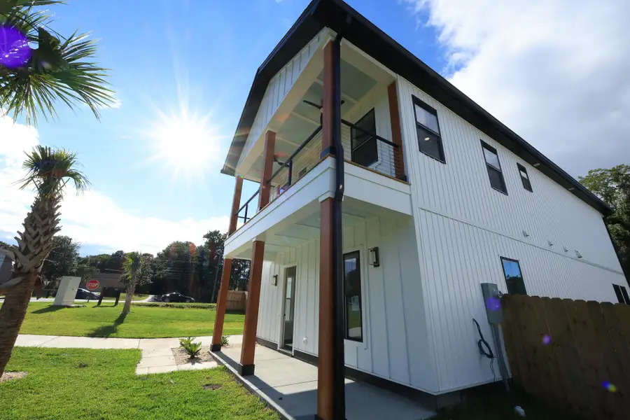 Exterior details and patio area of a home in , North Charleston (Image 36).