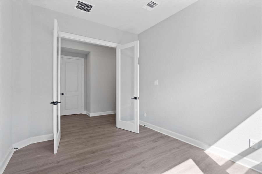 Spacious, unfurnished interior of a new home in , Montgomery (Image 23).