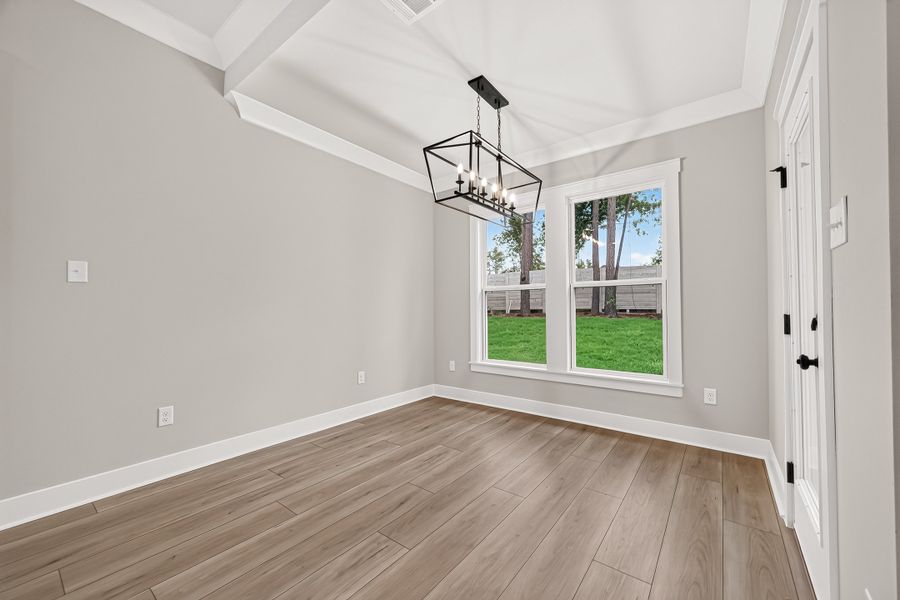 Spacious, unfurnished interior of a new home in Two Step Farm, Montgomery (Image 22).