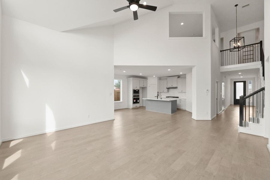 Spacious, unfurnished interior of a new home in Sienna Village of Anderson Springs 50', Missouri City (Image 10). Spacious, unfurnished interior of a new home in Sienna Village of Anderson Springs 50', Missouri City (Image 10).