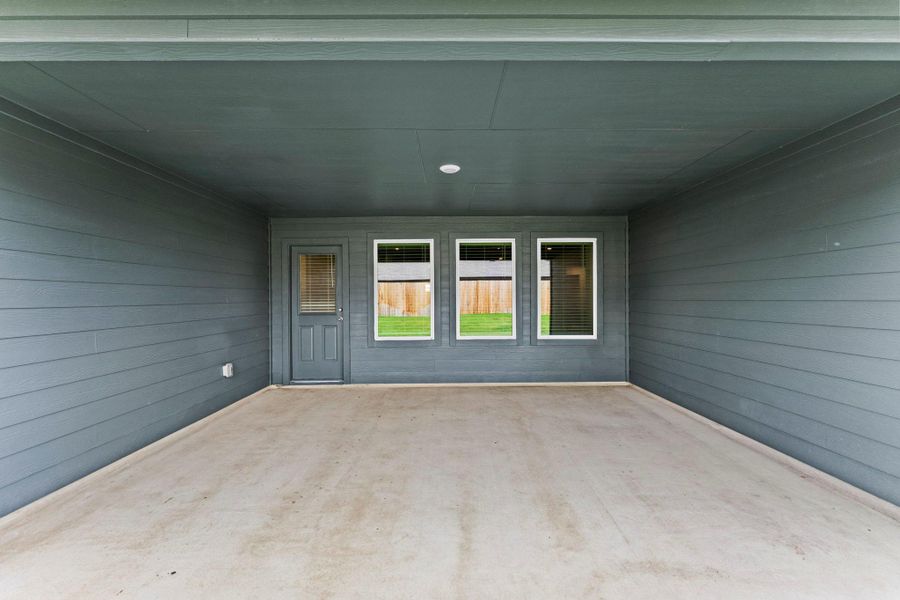 Exterior details and patio area of a home in Sonoma Oaks, Fredericksburg (Image 2). Exterior details and patio area of a home in Sonoma Oaks, Fredericksburg (Image 2).