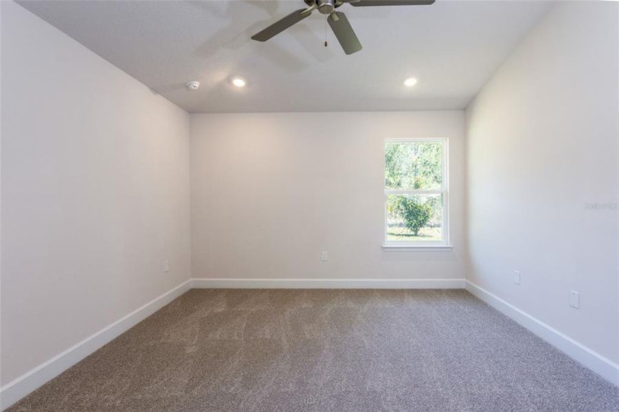 Spacious, unfurnished interior of a new home in , Palm Coast (Image 19).