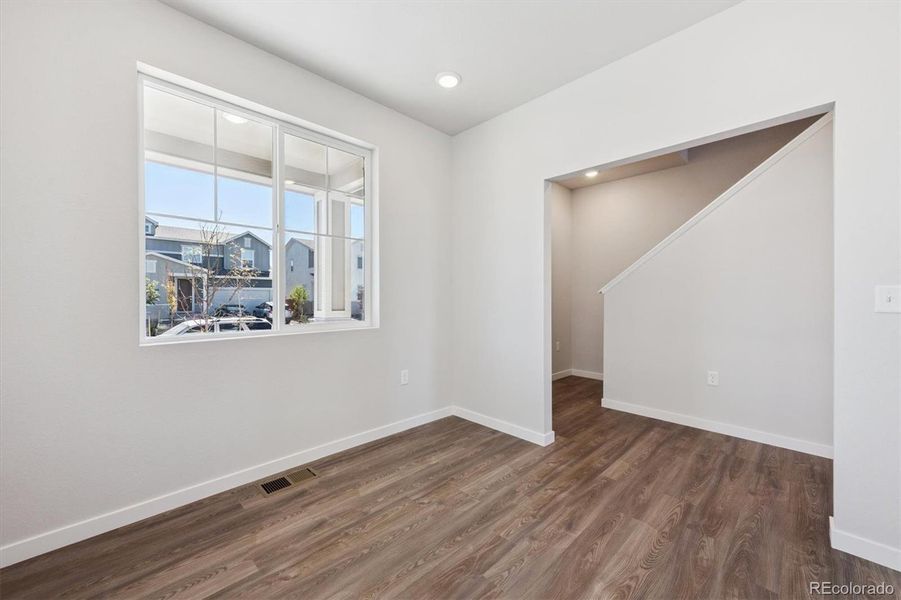 Spacious, unfurnished interior of a new home in Farmlore, Brighton (Image 10).