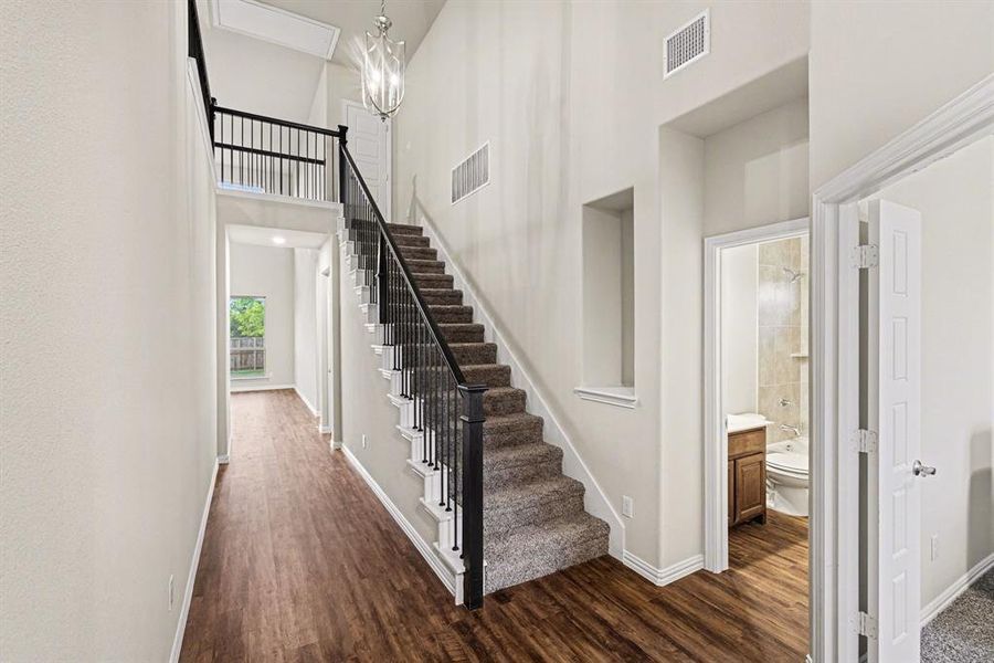 Spacious, unfurnished interior of a new home in Courts Of Bonnie Brae, Denton (Image 13).