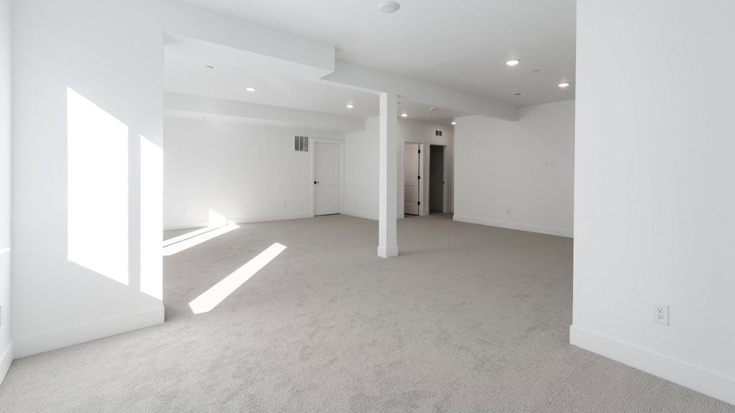 Furnished interior view inside a new home in Dillon Pointe - Journey, Broomfield (Image 31).