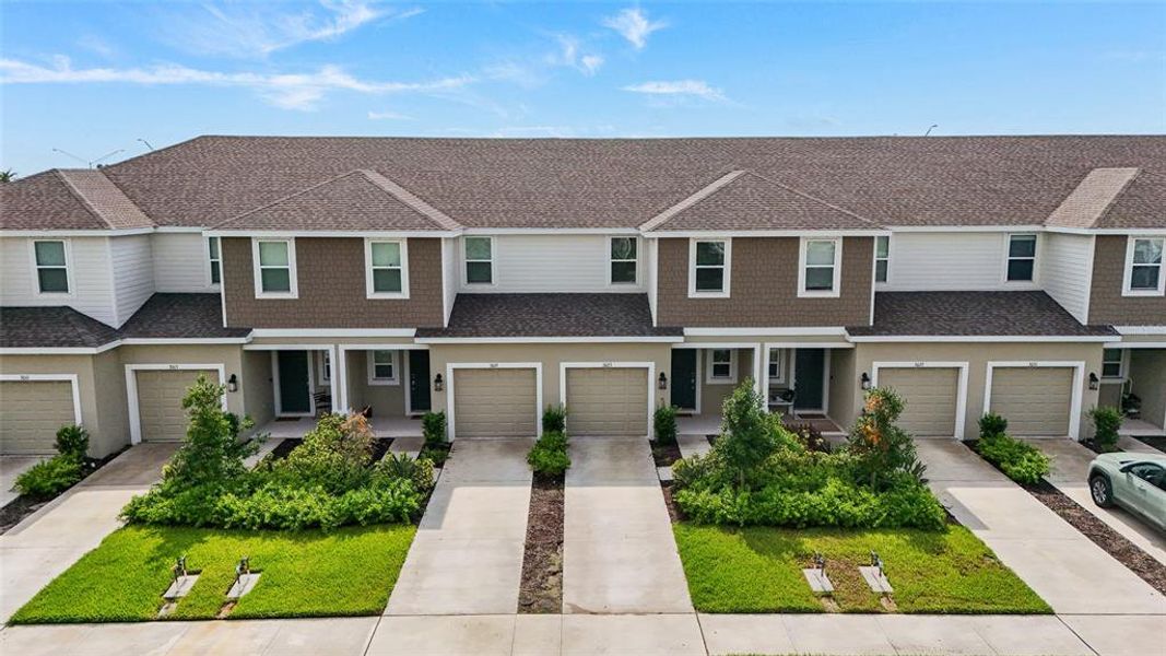 Front exterior of a new home in , Bradenton, FL, highlighting curb appeal (Image 28). Front exterior of a new home in , Bradenton, FL, highlighting curb appeal (Image 28).
