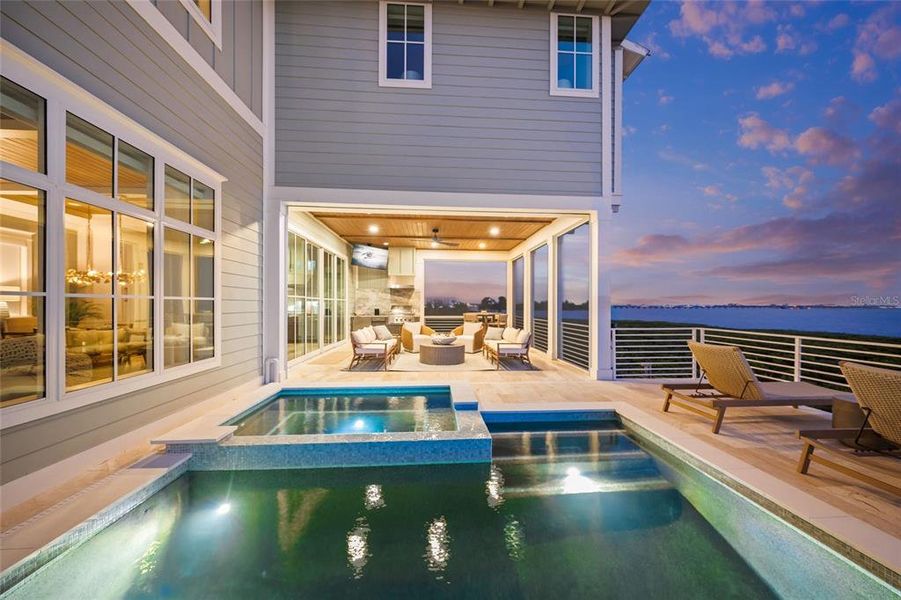 Exterior details and patio area of a home in , Bradenton (Image 33).
