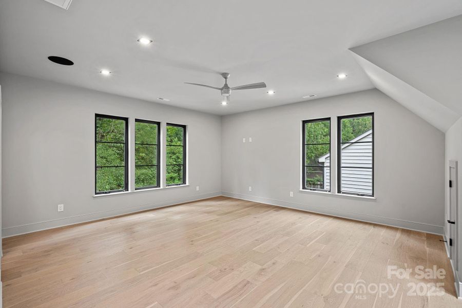 Spacious, unfurnished interior of a new home in , Charlotte (Image 22).