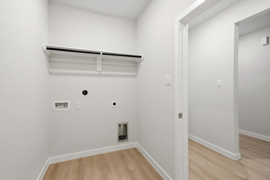 Spacious, unfurnished interior of a new home in Caney Mills, Conroe (Image 14). Spacious, unfurnished interior of a new home in Caney Mills, Conroe (Image 14).
