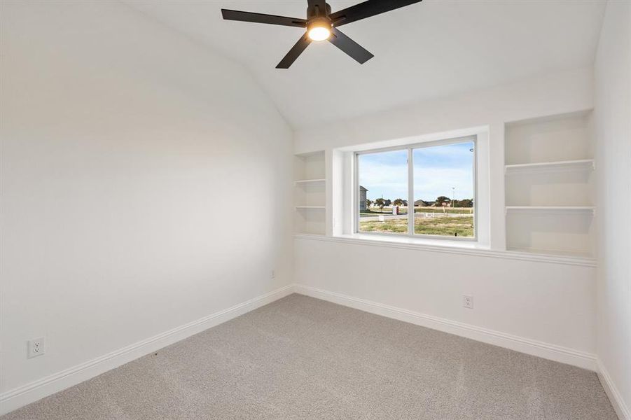 Spacious, unfurnished interior of a new home in Stone River Glen 50s, Royse City (Image 19).
