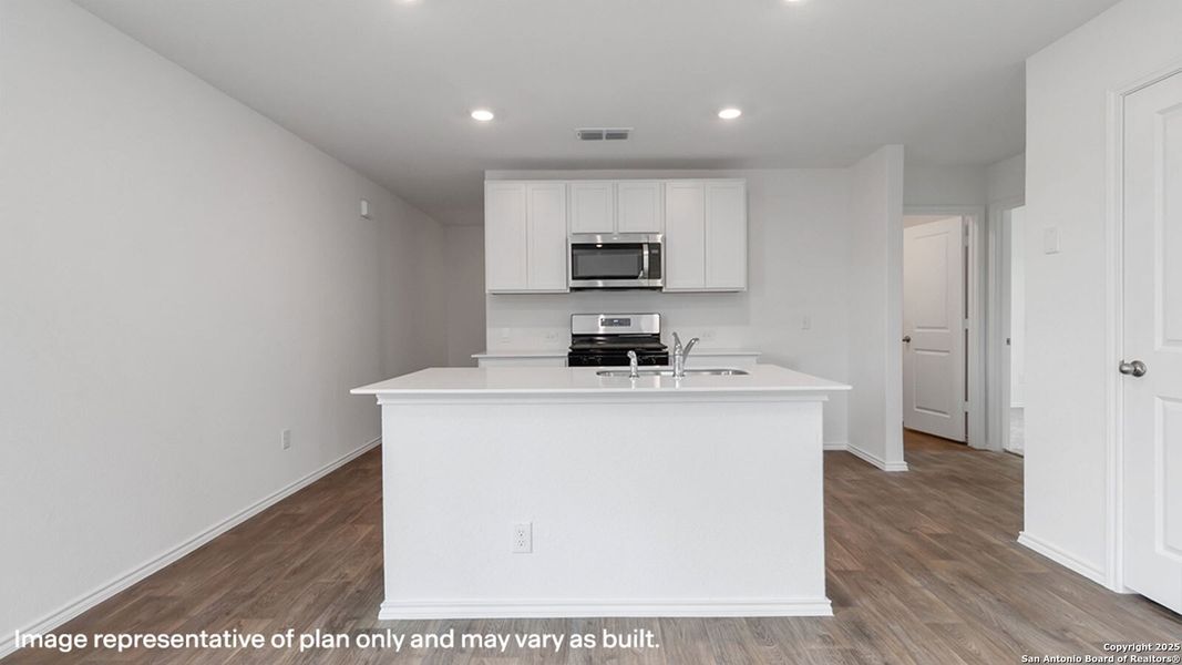 Furnished interior view inside a new home in Swenson Heights, Seguin (Image 9).