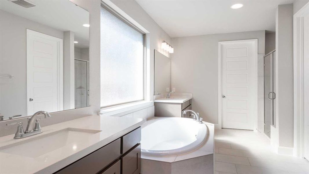 Furnished interior view inside a new home in Trinity Falls 50', McKinney (Image 11).