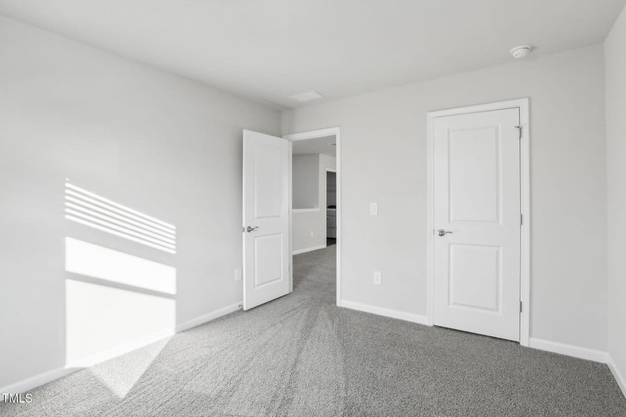 27-web-or-mls-Raleigh - River Glen - 290