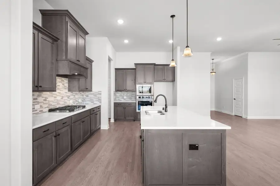 Furnished interior view inside a new home in Levante, Waxahachie (Image 8).