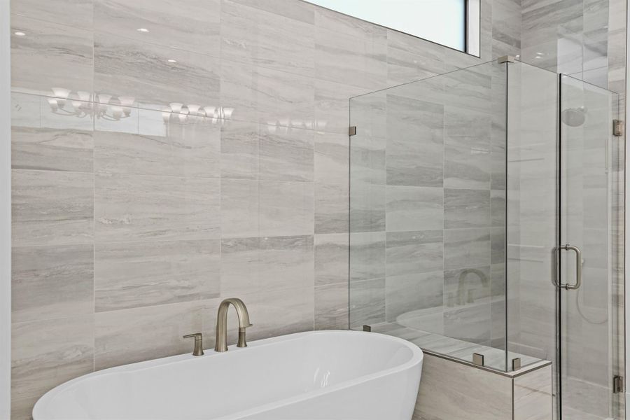 Furnished interior view inside a new home in Artistry Palm Beach, Palm Beach Gardens (Image 10).