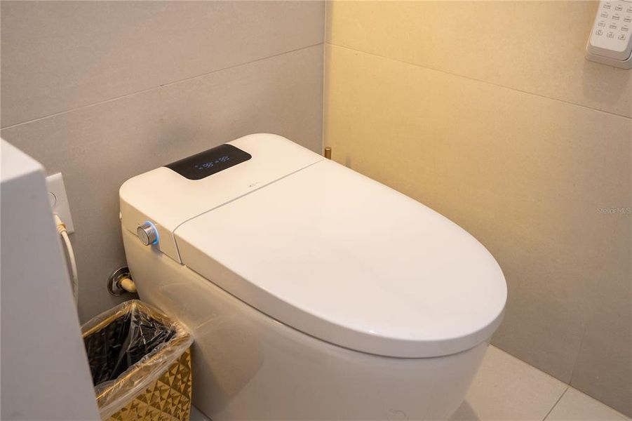 Close-up of interior finishes inside a home in , Montverde (Image 23).