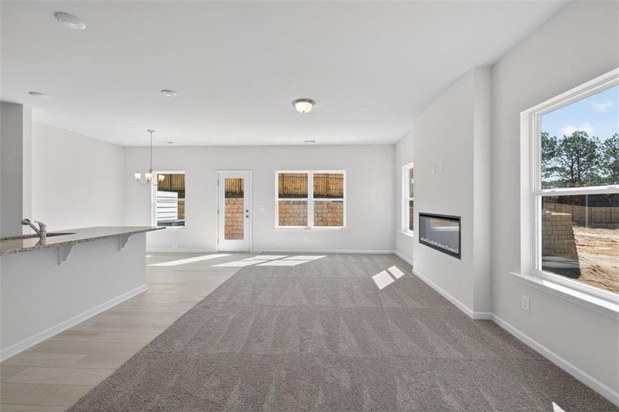 Spacious, unfurnished interior of a new home in Fuller Station, Loganville (Image 14).