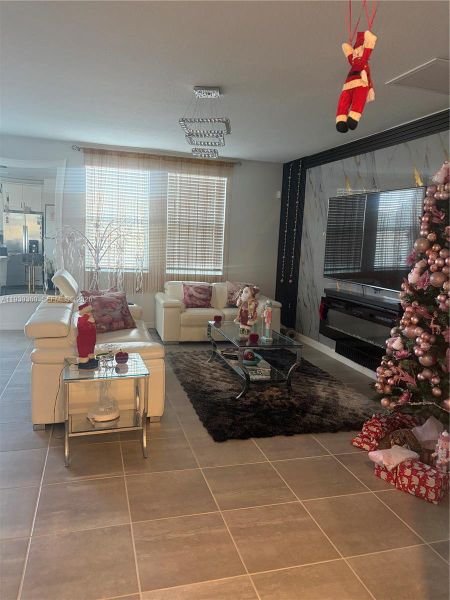 Furnished interior view inside a new home in , Haines City (Image 6).