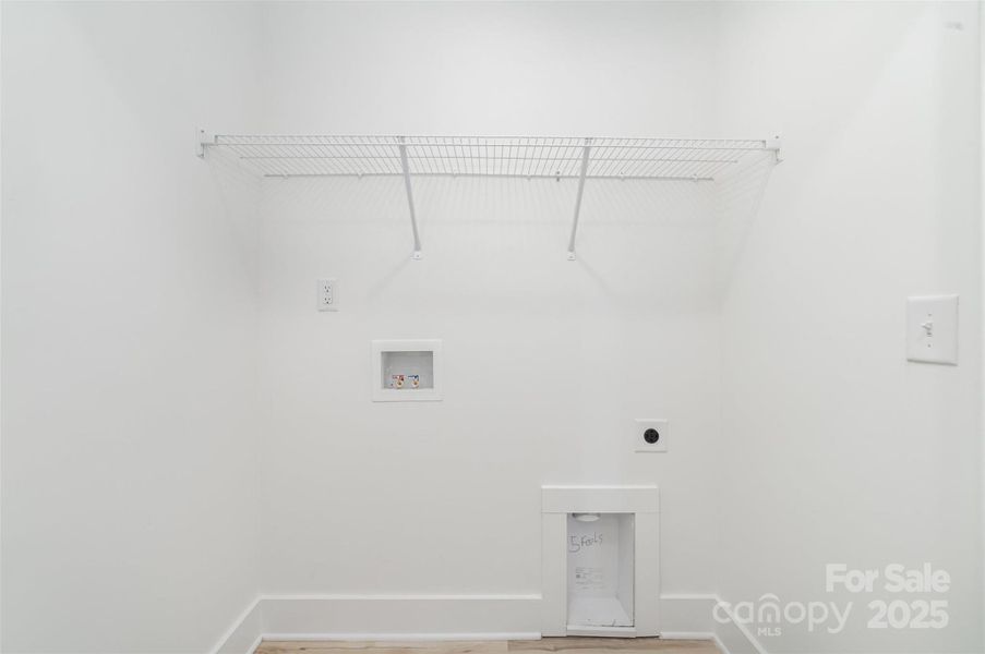 Image 19 of a home in . Image 19 of a home in .