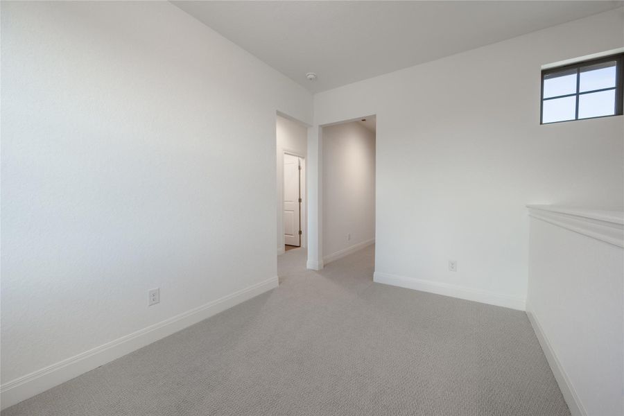 Spacious, unfurnished interior of a new home in The Porch at Du Pre, Buda (Image 20). Spacious, unfurnished interior of a new home in The Porch at Du Pre, Buda (Image 20).