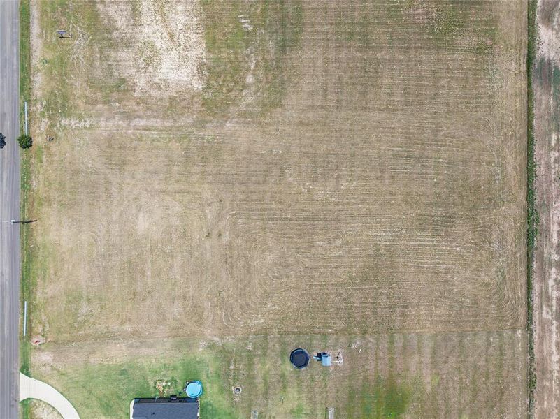 Image 10 of a home in .