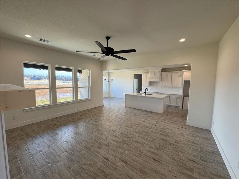 Spacious, unfurnished interior of a new home in , Springtown (Image 10).