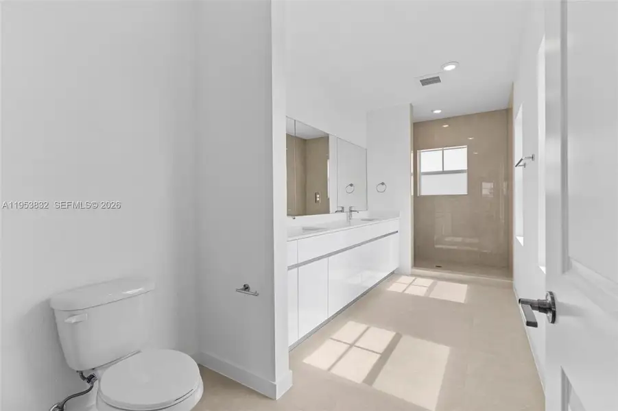 Furnished interior view inside a new home in , Homestead (Image 9).