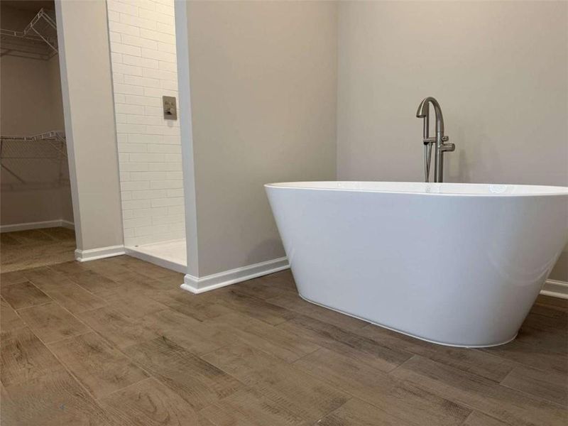 Close-up of interior finishes inside a home in Southern Hills, McDonough (Image 13).