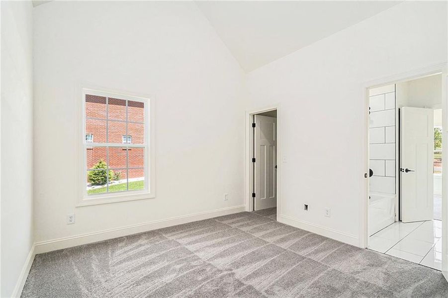 Spacious, unfurnished interior of a new home in , Chatsworth (Image 28).