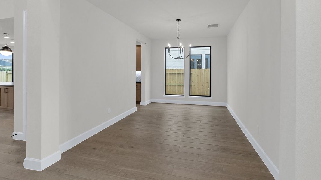 Spacious, unfurnished interior of a new home in Lakes of Cane Island, Katy (Image 15). Spacious, unfurnished interior of a new home in Lakes of Cane Island, Katy (Image 15).