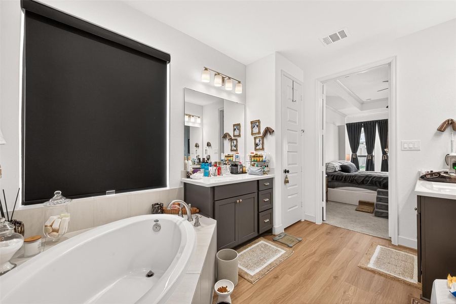Furnished interior view inside a new home in Candela, Richmond (Image 11).