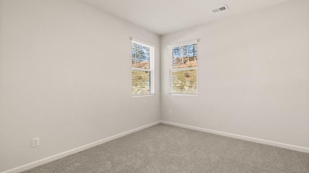 Spacious, unfurnished interior of a new home in Northwoods at Mirror Lake, Villa Rica (Image 17).