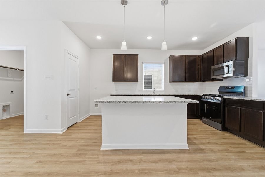 Furnished interior view inside a new home in La Terra, Celina (Image 9).
